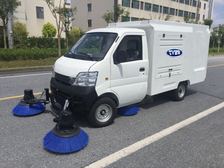 新能源城市街道路面清掃機維護過(guò)程與保養知識分享