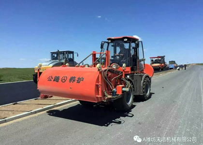 小區道路清掃用哪種電動(dòng)掃路機好 小區道路清掃用哪種電動(dòng)掃路機好